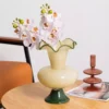 vase à pied vintage en verre soufflé