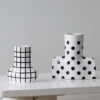 Vase en Ceramique – Serie Geometrique a Motifs Noirs 3
