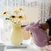 Vase en Verre Souffle – Serie Ondulee Style Francais Jaune Creme 3