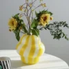 Vase en Verre Souffle – Serie Vintage Rayures Jaunes 1