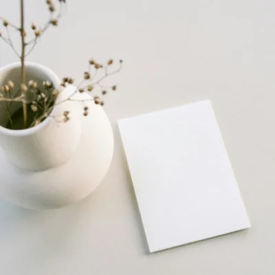 Vase en Ceramique Blanche – Serie Twist Artisanal 30
