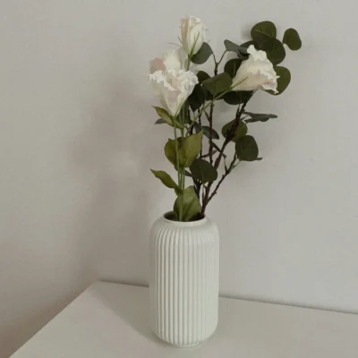 Vase en Resine – Style Art a Pois Blancs et Noirs 6