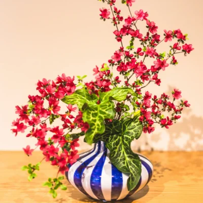 Vase en Resine – Style Art a Pois Blancs et Noirs 7