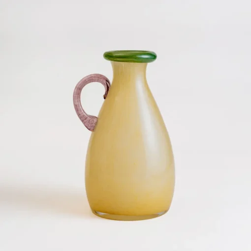 petit vases crème pastel