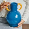 vase amphore en verre soufflé coloré