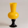 Vase coloré jaune