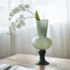 Vase coloré vert